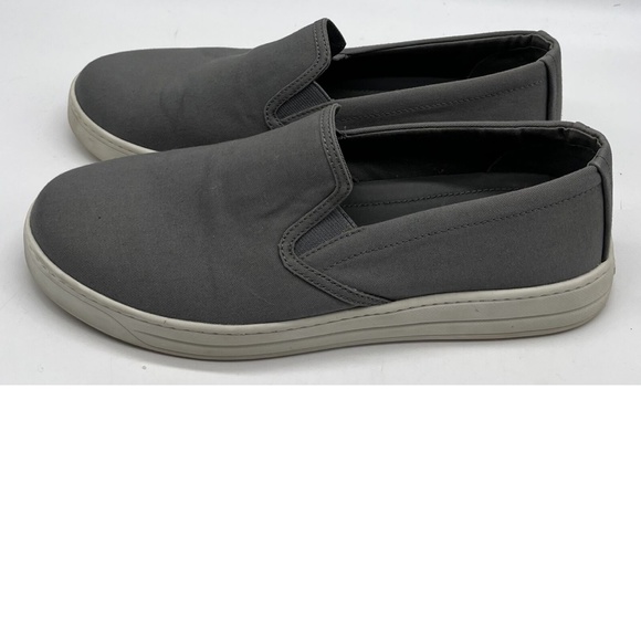 Prada Women's Gray Slip-On Sneaker w/ Logo on Heel sz 38.5 - Picture 3 of 5